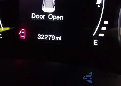 2020 Jeep Renegade Latitude 4X4 from USA, damaged, VIN ZACNJBBB8LPL19526